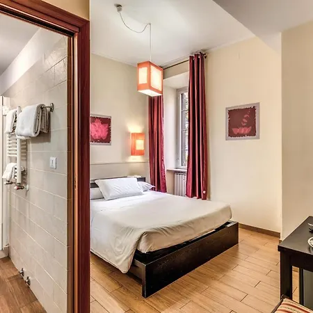 Trastevere 3* Rome