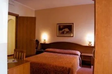 Pensjonat Trastevere 3*